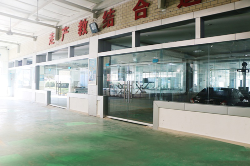 成都萬通汽修學(xué)校改裝的其他實訓(xùn)群